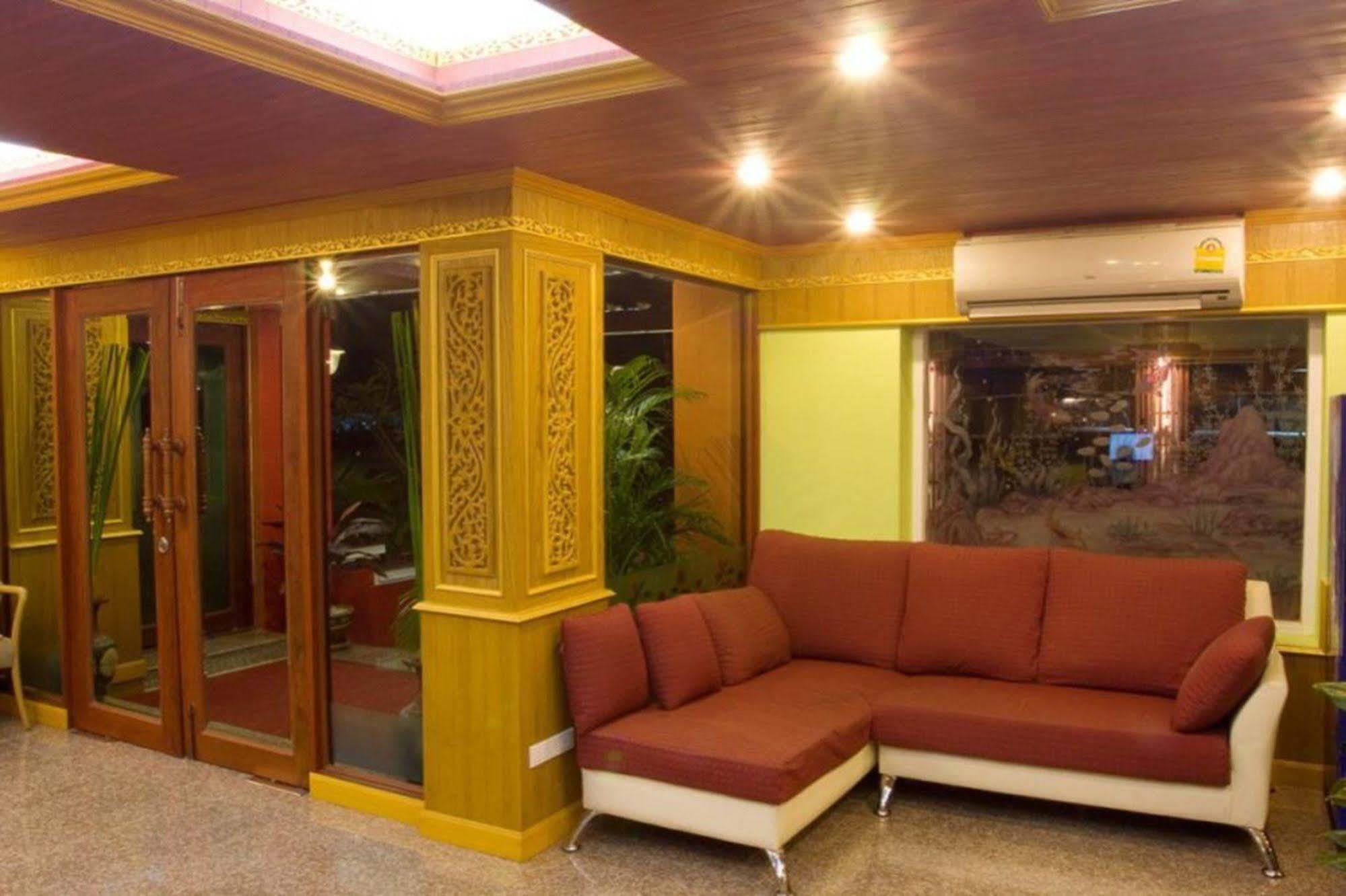 Oyo 280 Thai Garden Resort Banguecoque Exterior foto